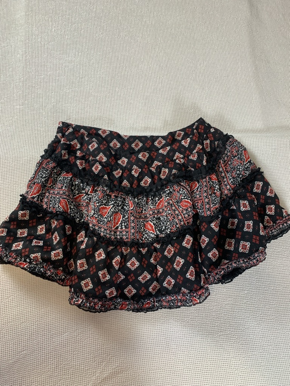 Atmosphere Black Mini Skirt with Red and White Geometric Motif Size 14 Festival
